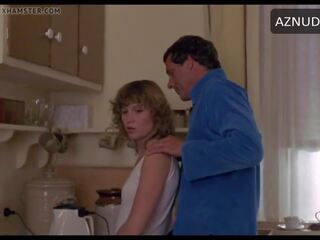 S, penhalgion di warna merah muda kain satin celana dalam perempuan 1978 film