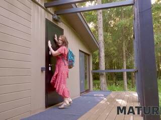 MATURE4K. Coming into hands of sauna youth adult femme fatale gets it on with him