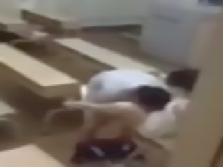 Chinez student futand în school.....teacher prins student roșu handed