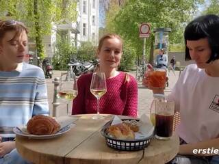 Ersties - τρία κορίτσια απολαύστε λεσβιακό βρόμικο ταινία επί spring διακοπή