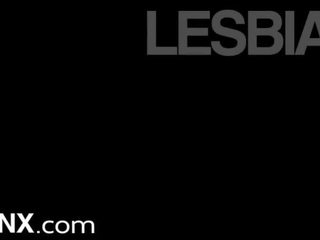 Lesbianx - sweaty starprašu lesbiete sekss: bezmaksas hd pieaugušais filma 1d