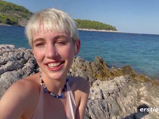 Ersties - delightful annika vaidina su pati apie a terrific paplūdimys į croatia