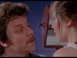 Zvláštní 1977: mov & americký klasický pohlaví film klip
