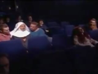 ของคุณ แม่ชี fucka ใน the โรงหนัง
