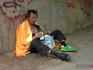 Obdachlos kuolla geile milf gebumst und natursekt: hd xxx elokuva c3