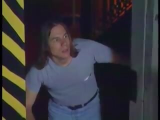 Shanna mccullough v palác na sin 1999, x jmenovitý video 10 | xhamster