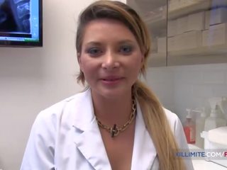 בלונדיני dentist זיונים שלה חולה