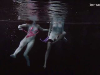 Подводен glorious момичета плуване гол, безплатно мръсен видео 2e