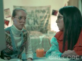 Peshkopi lesbians blinded nga shkencë & nxehtë virtual milf-girlcore