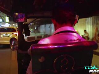 Tuktukpatrol abbronzatura linea asiatico vuole sborra tutto oltre suo faccia