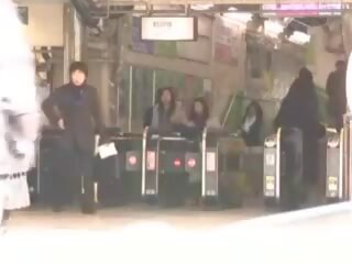 Tóquio comboio meninas