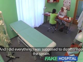 Fakehospital англійська особливість відстій і трахає для безкоштовно healthcare