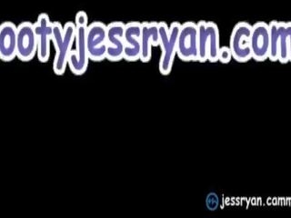 Captivant trentenaire livegirl jess ryan donne un honest dicking évaluation pour matt onlyfans&period;com&sol;jess ryan