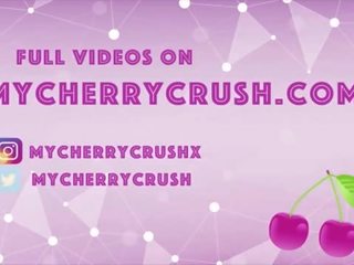 迷人 贓物 戲弄 在 短褲 和 自慰 同 玩具 - cherrycrush