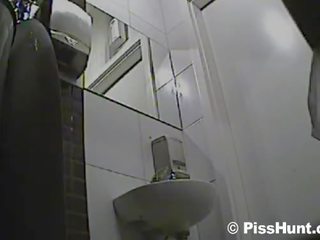 Piilokamera kylpyhuone