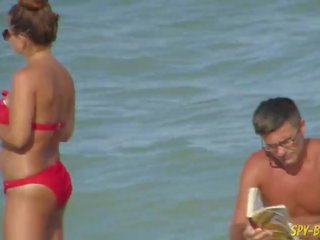Eerste nudist amateurs strand voyeur - milf voorgrond poesje