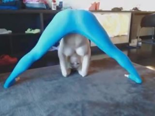 Haley ryder - biru yoga celana air mani