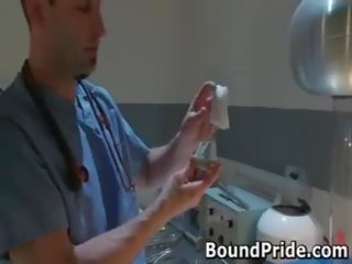 Jason penix mua lại của anh ấy xứng đáng đít examined qua doktor 4 qua boundpride