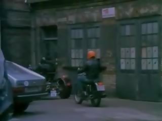 Retro pieaugušais filma bike banda bumba