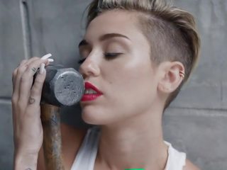 Miley cyrus - wrecking 球 (porn edit)