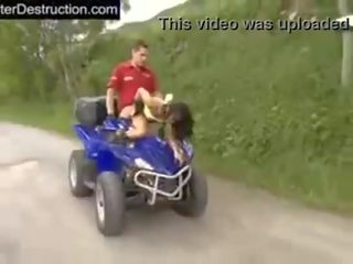 Una buena cojida extrema ro moto y rapel