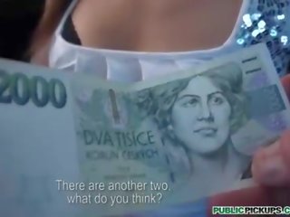 Attractive amatér paid peníze pro veřejné pohlaví klip