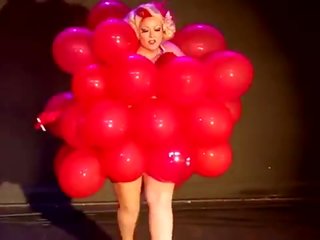 Cabaret varietee räpane martiini baloon