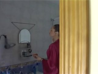 Casual/ignored ulylar uçin clip fetishism - brunet does makeup while göt worshiped