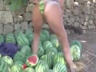 Outdoor Melon Masturbation Nudist Giselda