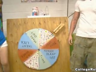 Ces élèves built leur propre wheel de amusement